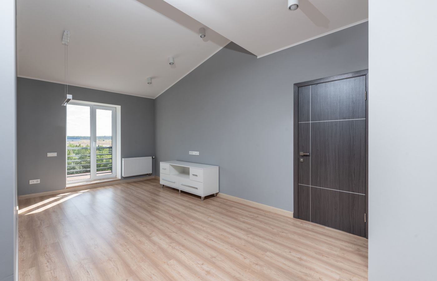 Property listing portal – photo 4